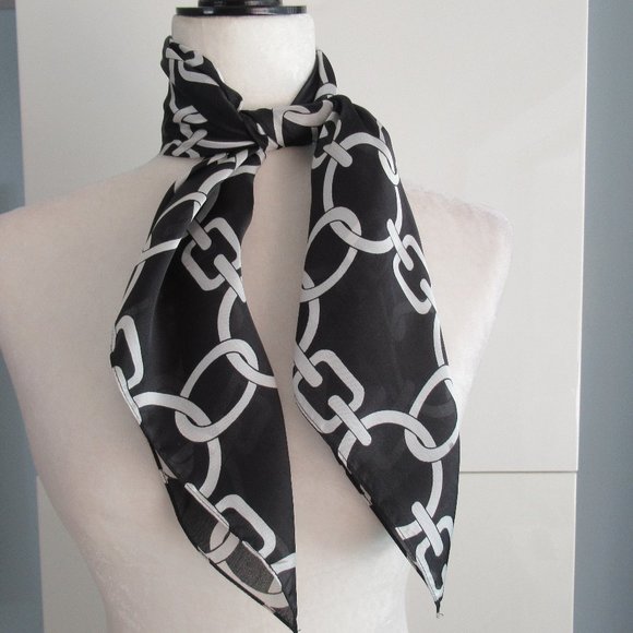 Square Scarf Bandana Links Pattern 26" Black and White from India, *Flaw - Picture 3 of 9